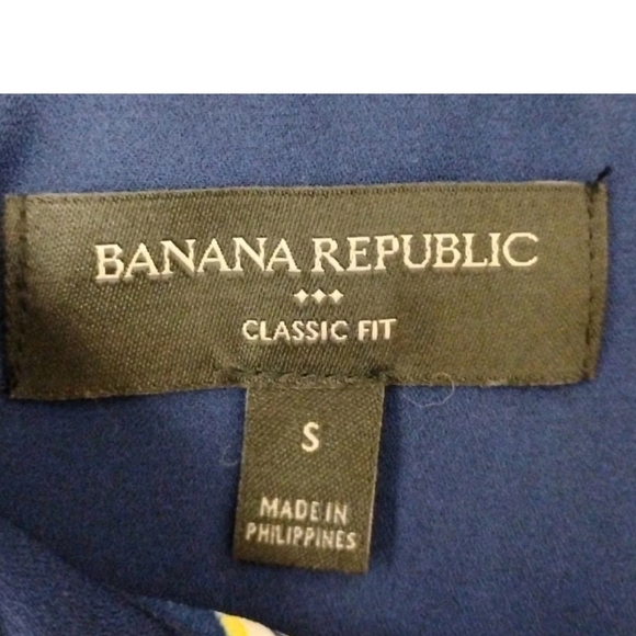 Banana Republic Classic Fit Button Front Floral Blouse Collared Women's Size S - Picture 3 of 5